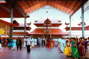 Guruvayoor temple timings & dress code