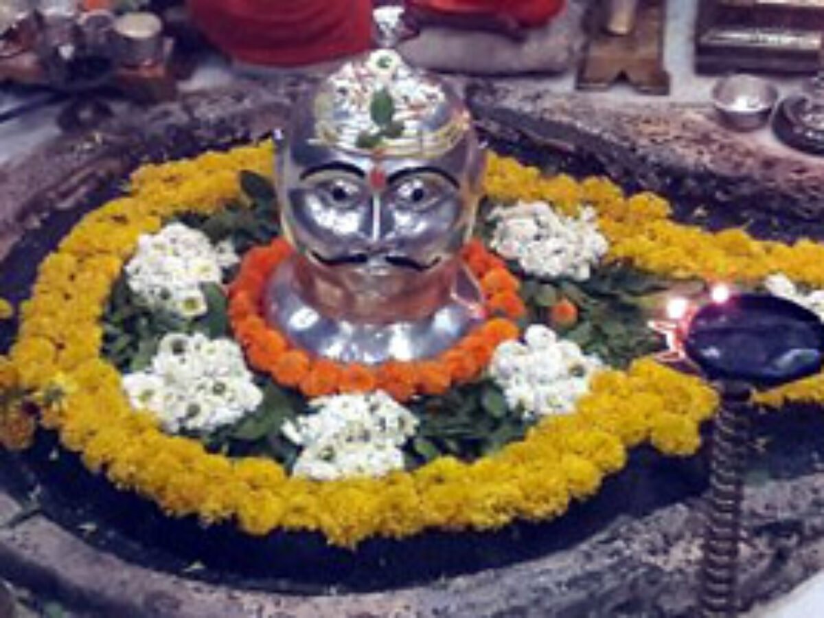 Trimbakeshwar Temple | Timings, History & Festivals