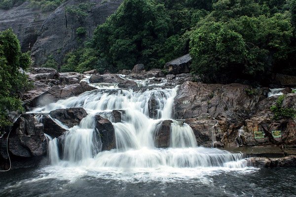 Manimuthar waterfalls Tirunelveli