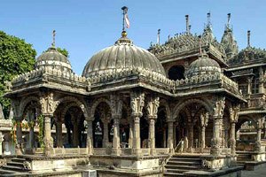 hutheesing jain temple timings