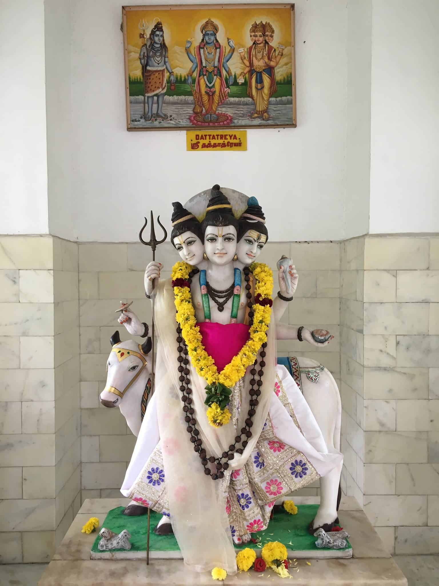 sai-baba-temple-ecr-injambakkam-timings-features